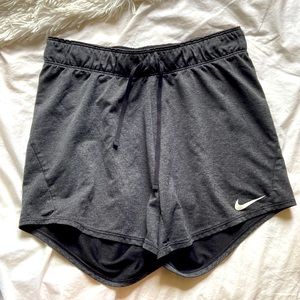 girls nike dri-fit trophy training shorts